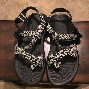 Women’s Chaco Sandals Size 8